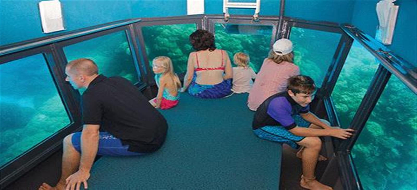 underwater submarine tour